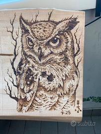 Pirografia gufo fatta a mano
