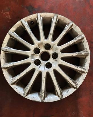 cerchi in lega da 16"  Alfa Romeo 