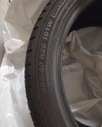 4 Pneumatici Kumho 255/40 R20 invernali 