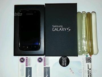 Samsung Galaxy S i9000 - 8GB (3 Batterie)