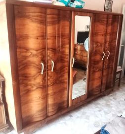 Camera da letto fine anni ’40 in legno lucido