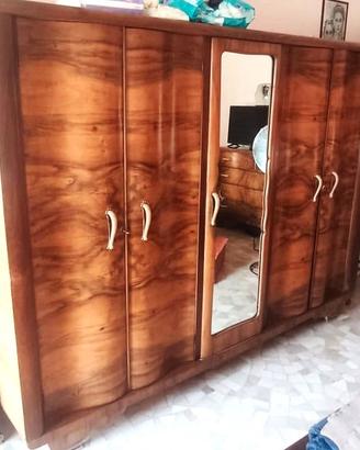 Camera da letto fine anni ’40 in legno lucido
