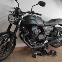 Moto Guzzi V7 Stone come nuova