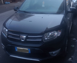 Dacia Sandero stepwei