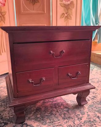 Comodino in legno rustico 