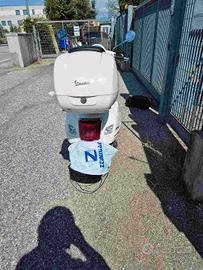 Piaggio Vespa 300 GTS hpe - 2022