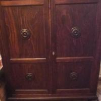 Armadio noce stile Rinascimento
