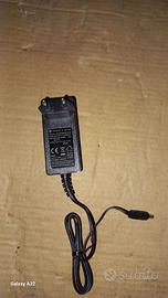 n.4 Alimentatore AC/DC 240V - 12V 2.5A