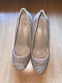 Scarpe con Tacco e Pizzo