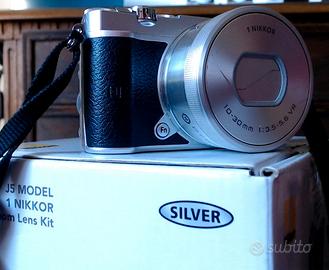 Nikon 1 J5