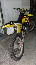 Suzuki 125