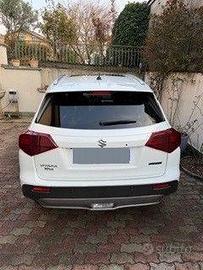 Suzuki Vitara 1.5 ibridas