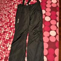 Pantaloni e giacca da neve donna