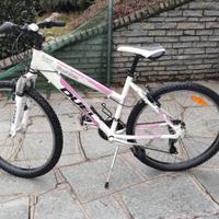 BICICLETTA CROSS BIANCHI MODELLO DUEL 