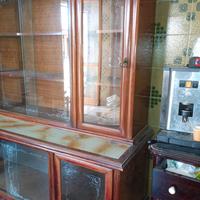 Credenza antica doppio corpo con vetrina
