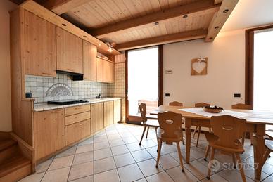 Appartamento a Santa Lucia su due livelli