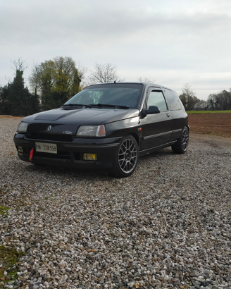Clio 1.8 16v anno 1992