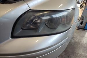 Proiettore sinistro VOLVO V50 del 2006