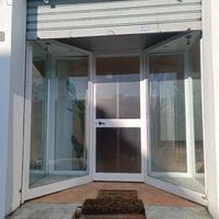 Locale commerciale Torre del Greco di circa 100 mq