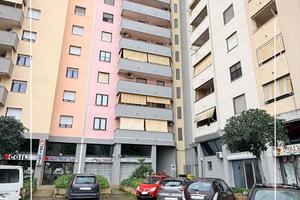 Paolo vi - piazza pertini 4 vani + acc