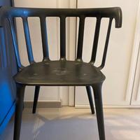 Sedia Ikea  PS 2012 con braccioli e lix rossa