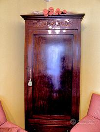 Armadio antico “Pot Cupboard”