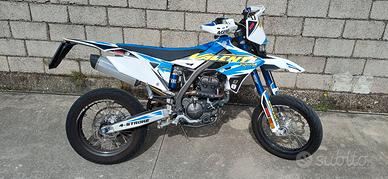 Suzuki Valenti sm 125 z