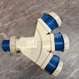 Adattatore 3 prese industriale 16A IP67