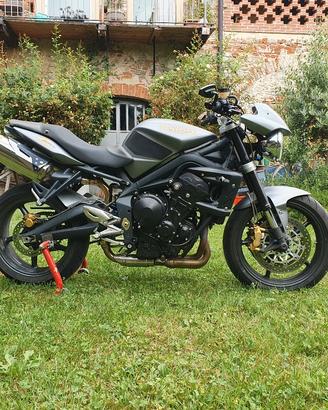Triumph street triple 675 R