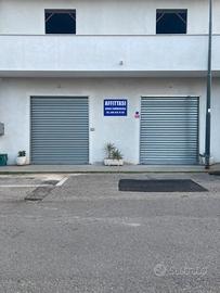 Locale Commerciale a Santa Cecilia di Eboli