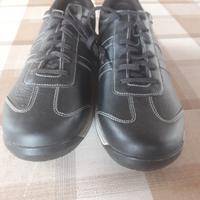 scarpe da passeggio e montagna 