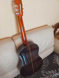 Chitarra classica Alhambra