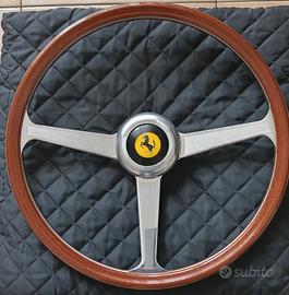 volanti d'epoca Ferrari anni 60/70