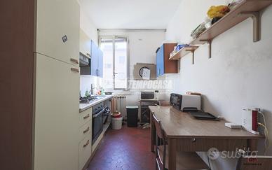 APPARTAMENTO CON 3 CAMERE, 4 BAGNI E CANTINA