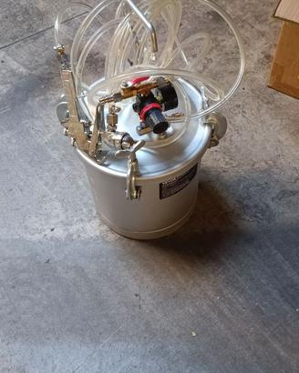 Serbatoio a pressione per vernice nuovo