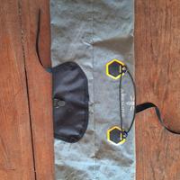 Borsa bikepacking Apidura Handlebar Pack 9 l.