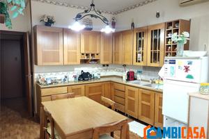 Via Cialdini - Trivani con posto auto.