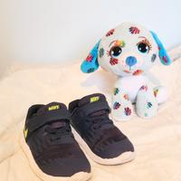 Scarpe NIKE misura 23,5 