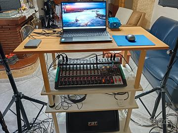 Karaoke professionale completo di tutto 