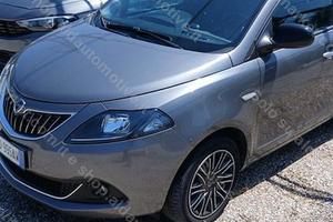 Lancia Ypsilon 1.0 FireFly 70cv S&S Hybrid GOLD