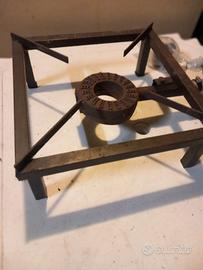 Fornello-bruciatore a gas