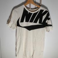 T-shirt Nike uomo taglia M