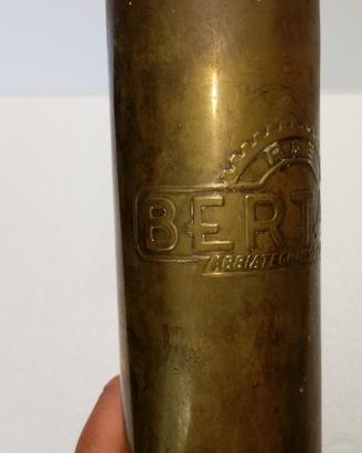 Spruzzatore Bertani in ottone vintage. 