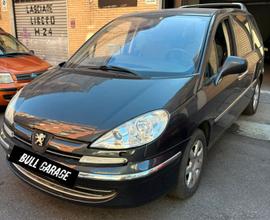Peugeot 807 2.0 HDi 136CV ST