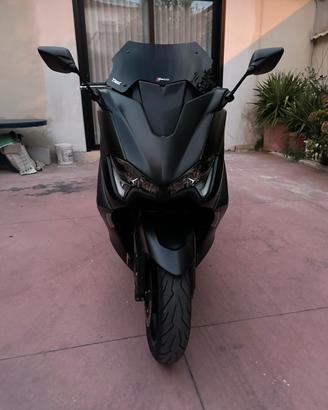 Tmax 560