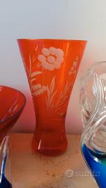 vaso cristallo Boemia rosso decoro fiori vintage