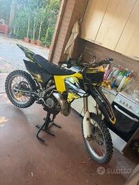 Suzuki rm 125