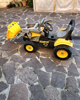 Trattore a pedali peg perego