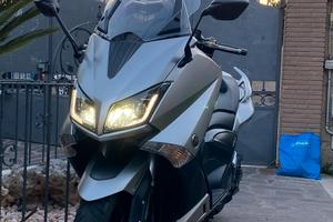 Yamaha t-max 530