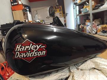 Serbatoio per harley softail